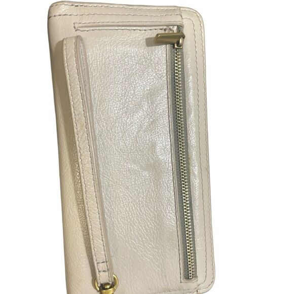 Fossil Leather Wristlet Wallet - Picture 3 of 7